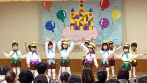 はな組　お遊戯